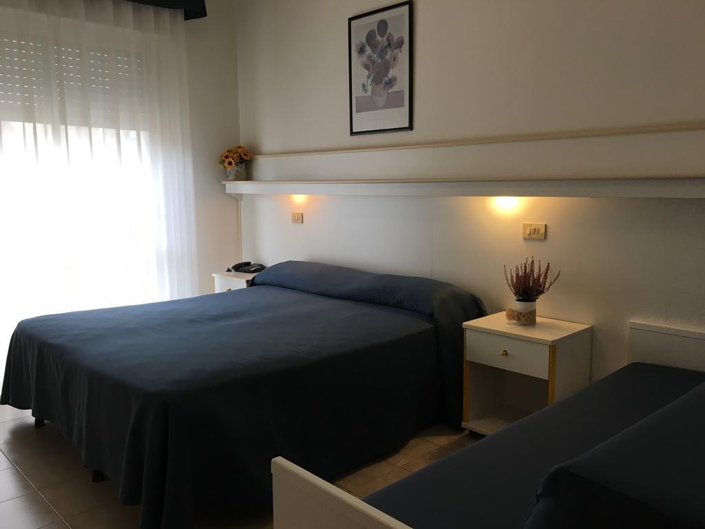 לידו די ג'סולו Hotel Zodiaco מראה חיצוני תמונה