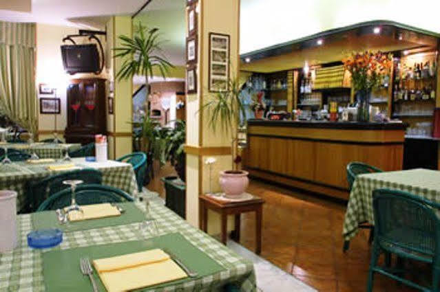 לידו די ג'סולו Hotel Zodiaco מראה חיצוני תמונה